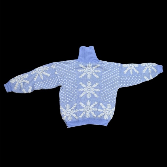 Vintage 80’s Blue and White Snowflake Sweater - Picture 7 of 8